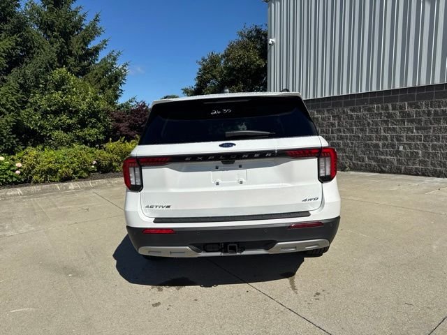 New 2026 Star White Metallic Tri-Coat Ford Active image 6