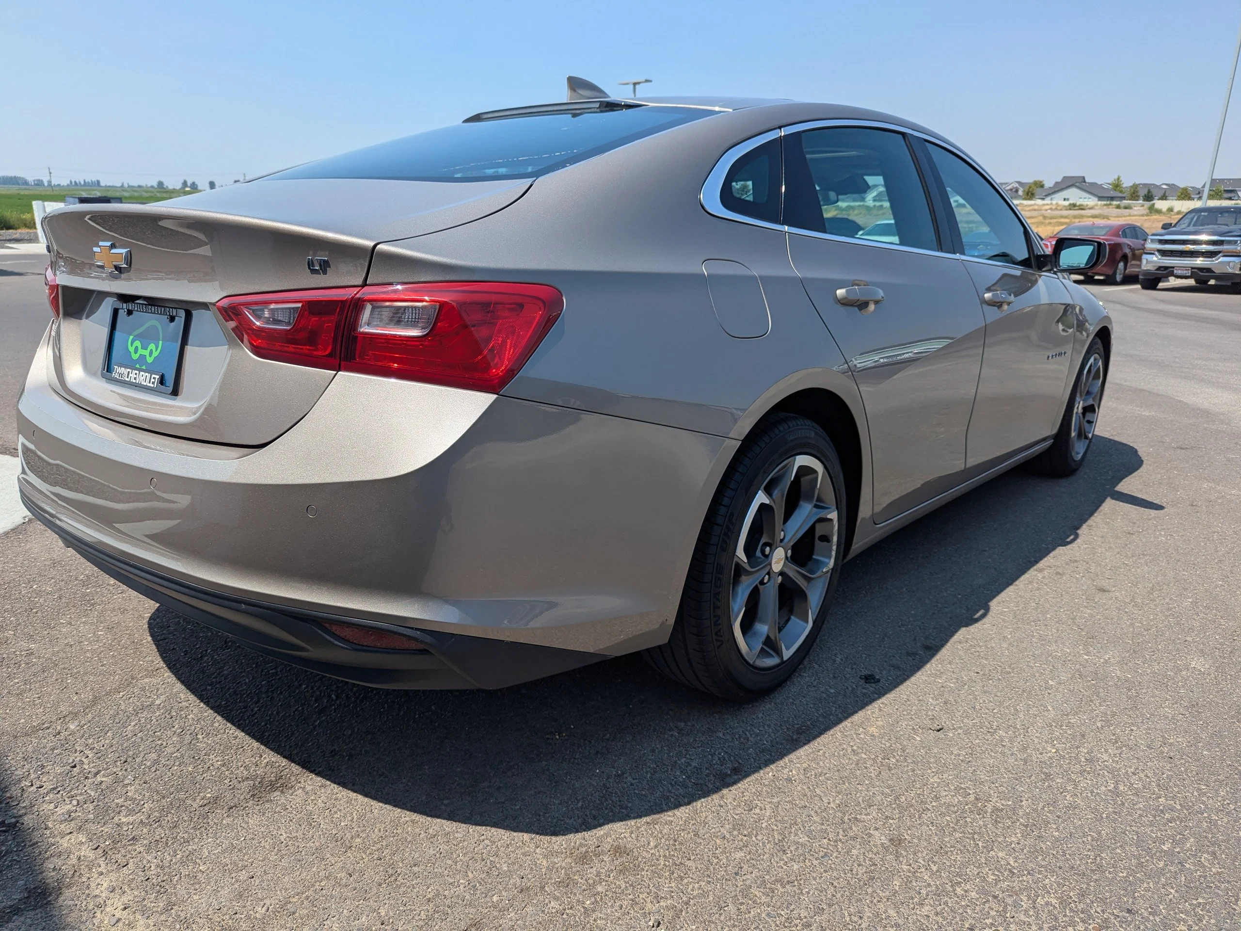 Used 2024 Mineral Gray Metallic Chevrolet LT image 6