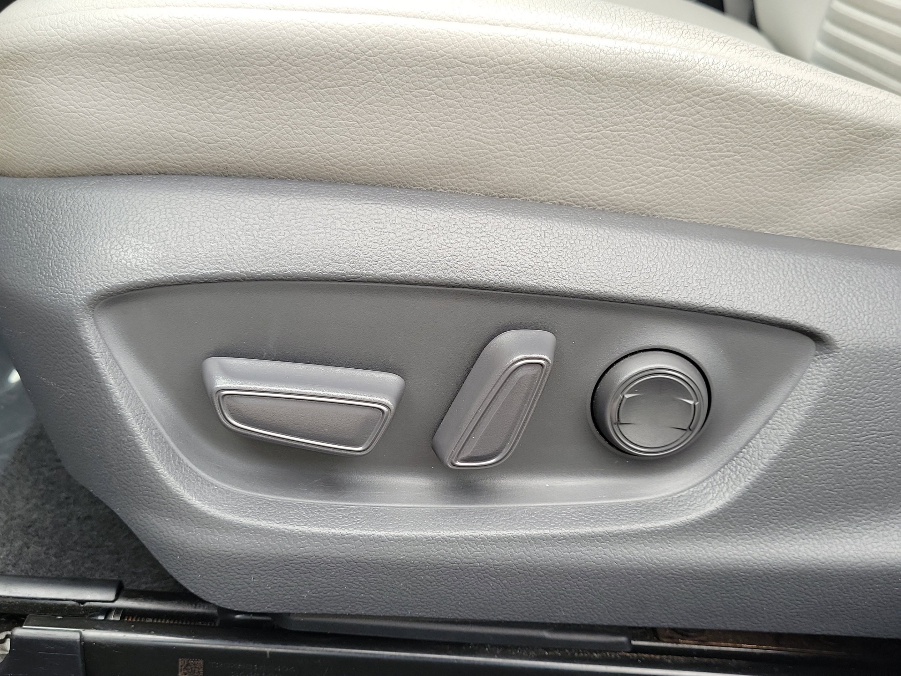 Used 2021 Aqua Toyota SE image 21