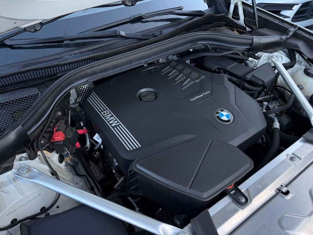 Used 2024 White BMW xDrive30i image 25