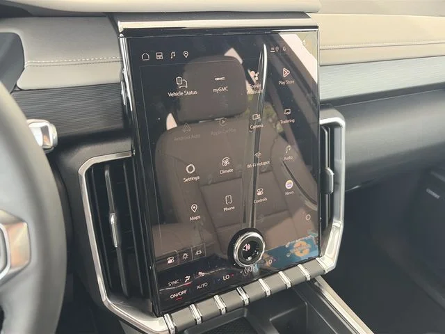New 2026 White GMC Elevation image 15