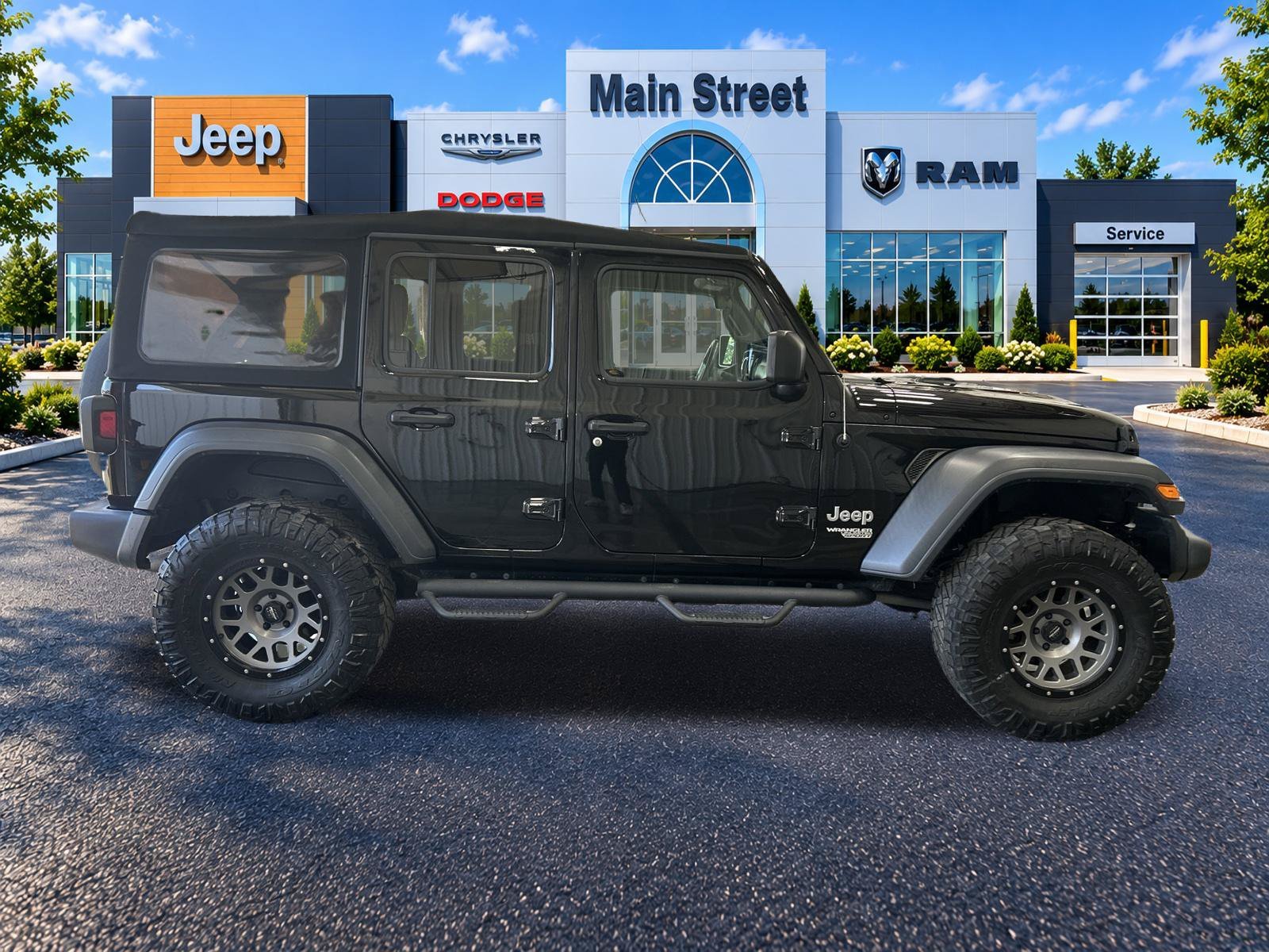Used 2018 Black Jeep Unlimited Sport S image 9
