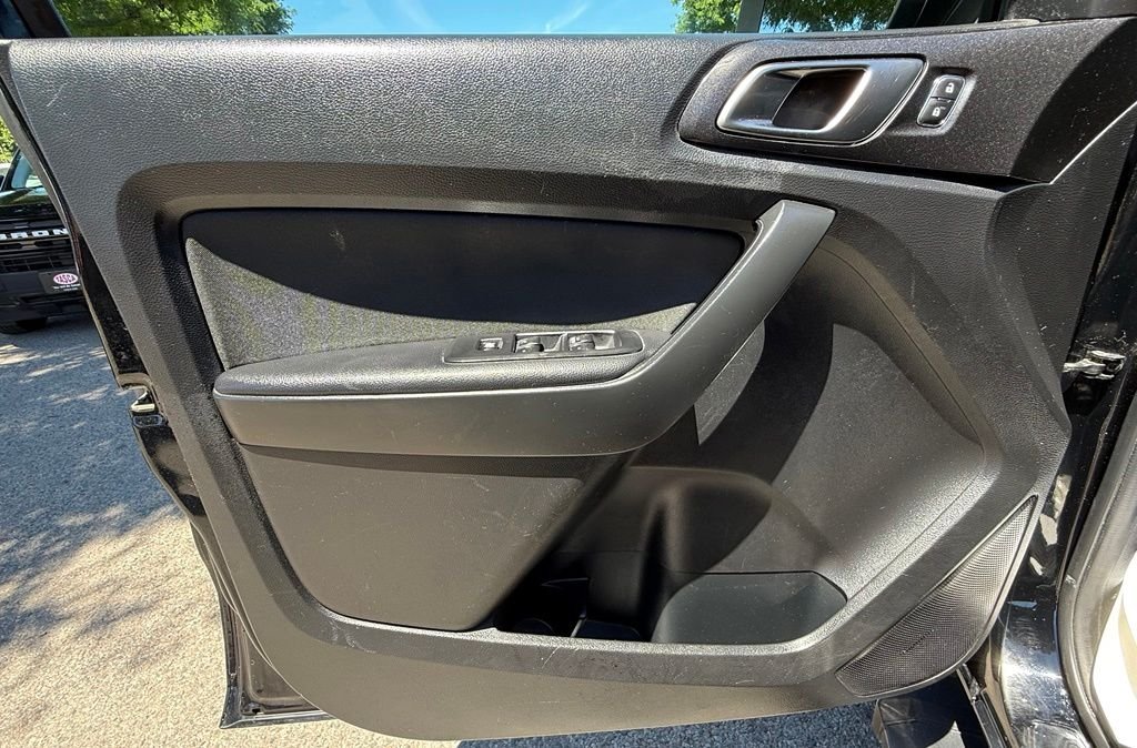 Used 2023 Black Ford XLT image 21