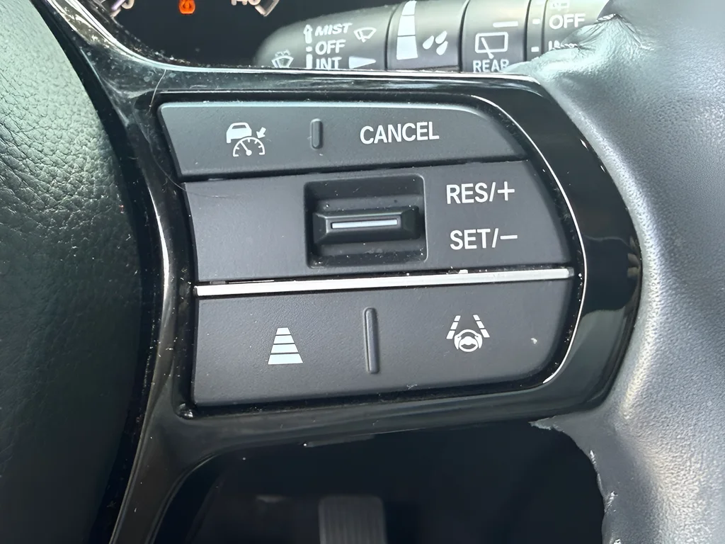 Certified Used 2024  Honda EX-L image 15