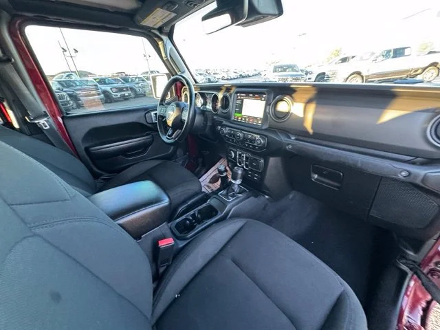 Used 2022 Red Jeep Sport S 4x4 image 28