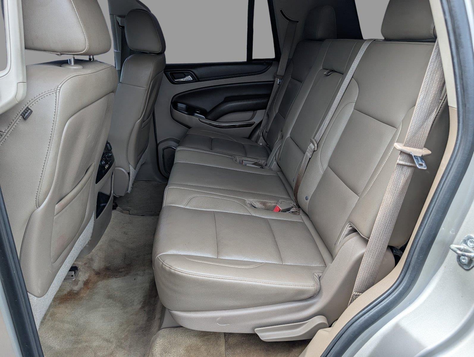 Used 2015 Champagne Silver Metallic Chevrolet LT image 31