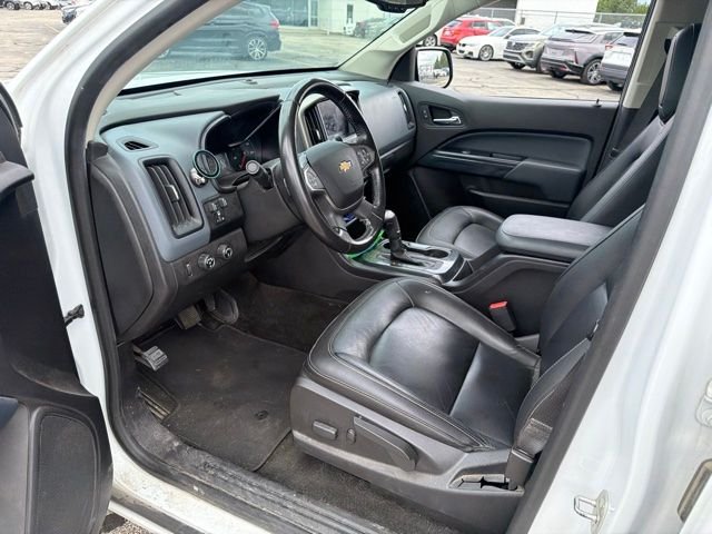 Used 2018 White Chevrolet Z71 image 12