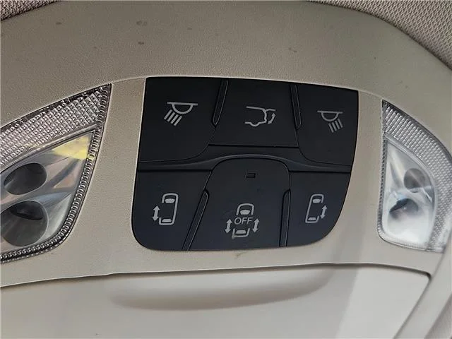 Used 2023 Gray Chrysler Touring L Front-Wheel Drive Passenger image 16