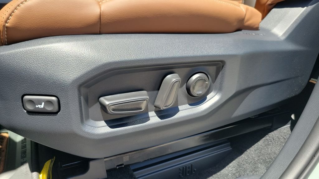 2026 Toyota Tundra 1794 Edition - Photo 15