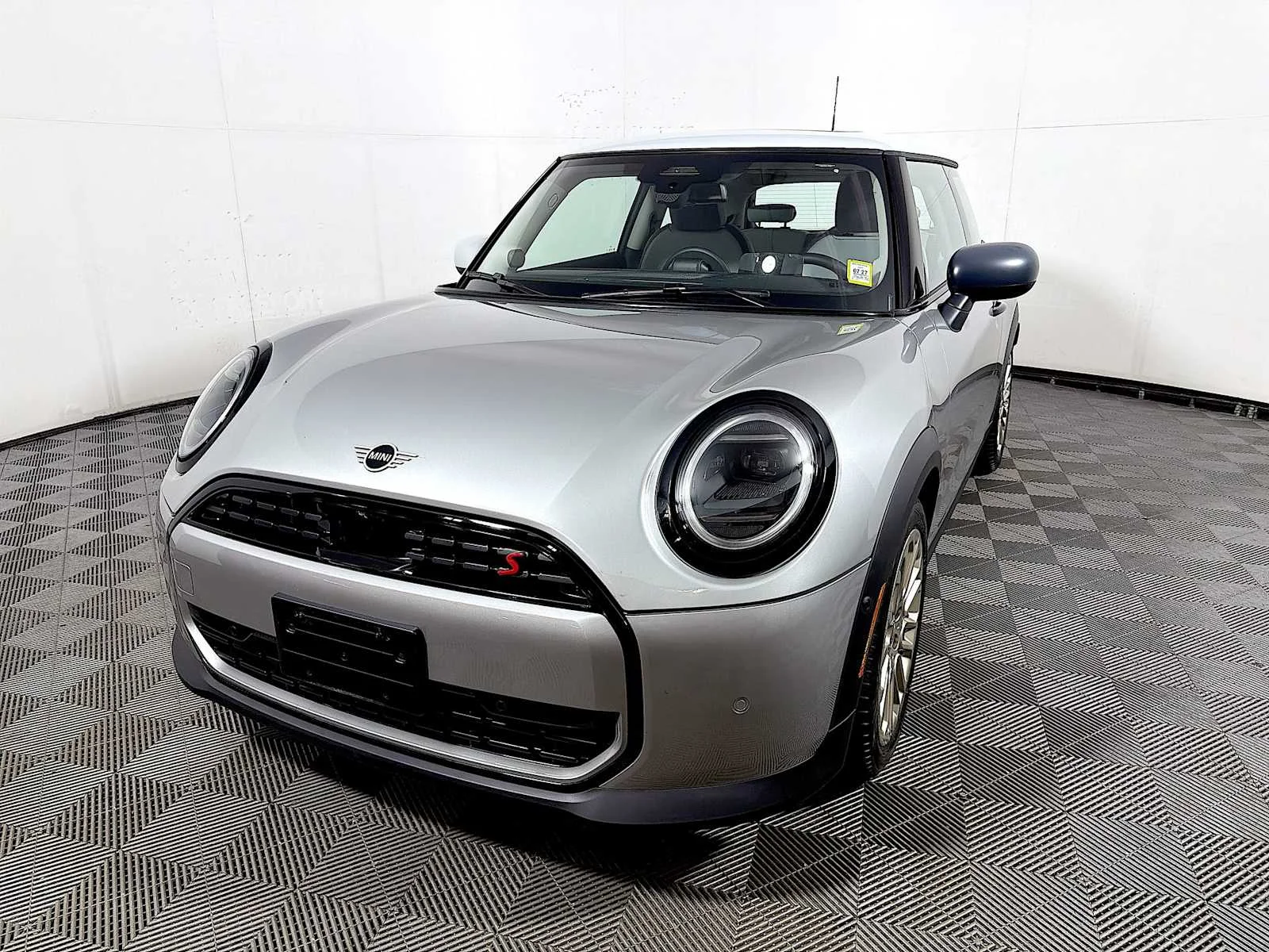 Certified Used 2025 Melting Silver III Metallic MINI Cooper S image 3