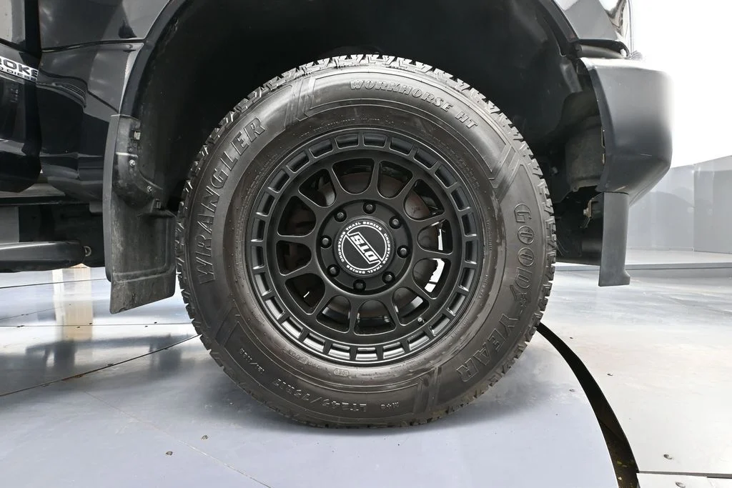 2022 Ford F-350 Super Duty XL - Photo 16