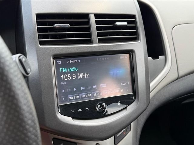 Used 2015 Gray Chevrolet LT image 15
