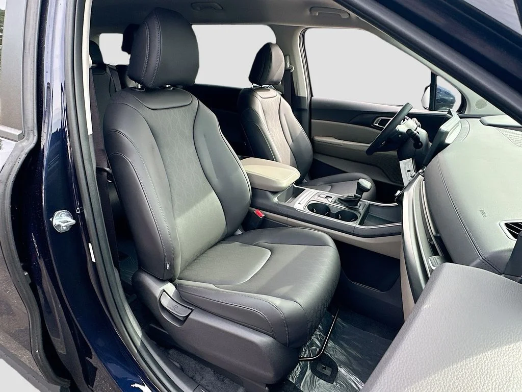 New 2026 Deep Chroma Blue Kia LXS image 27