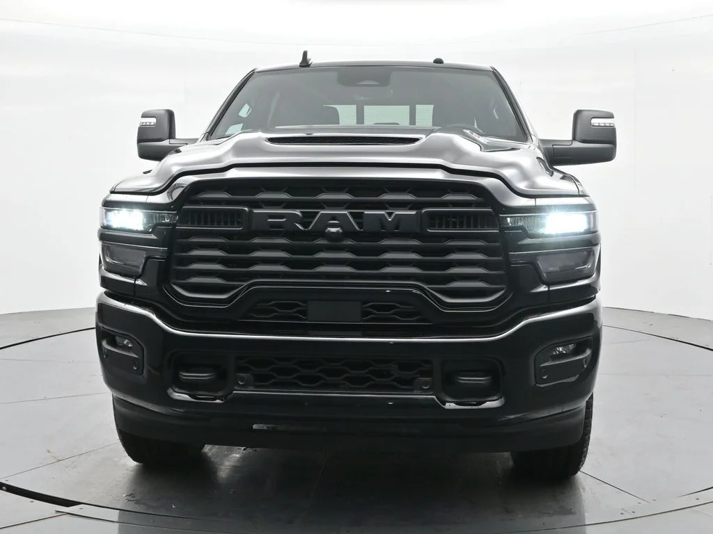 New 2026 Diamond Black Crystal Pearl-Coat Exterior Paint RAM  image 2