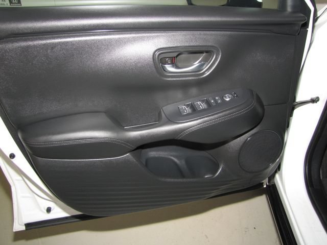 Certified Used 2025 Platinum White Pearl Honda EX-L image 10