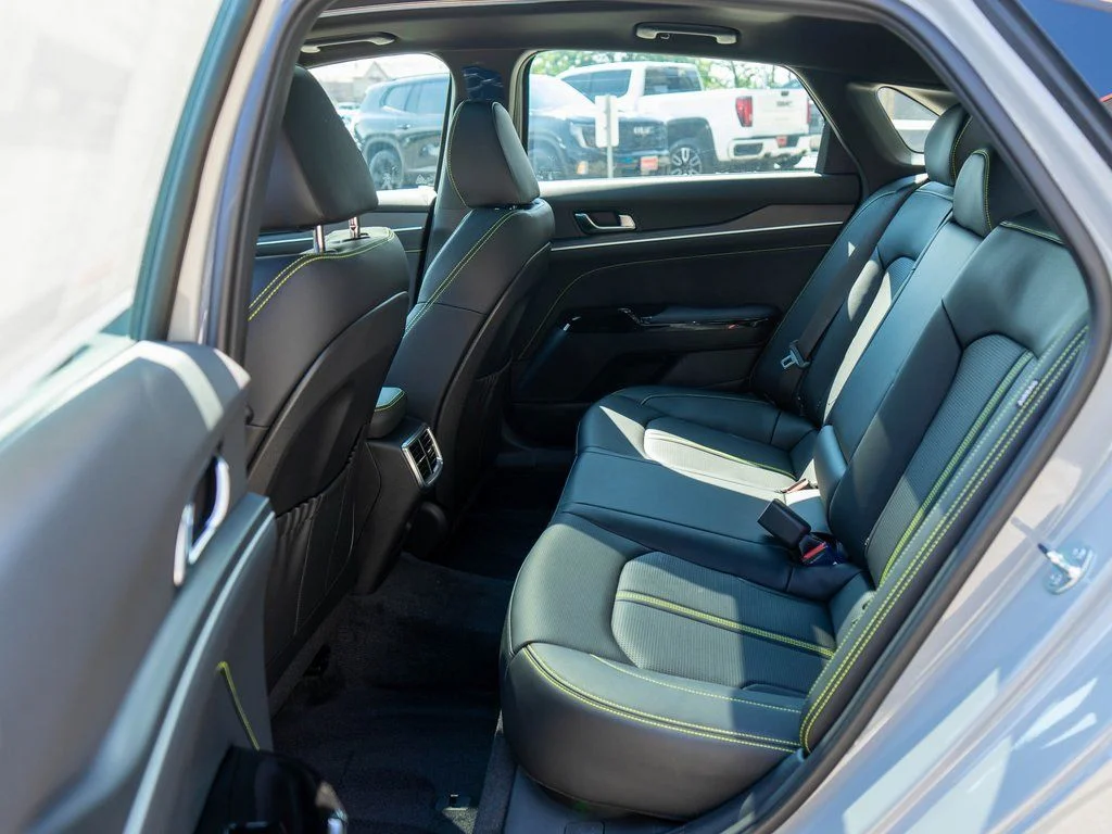 New 2026 Wolf Gray Kia GT image 13