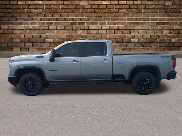 2025 Chevrolet Silverado 2500HD LTZ photo 2