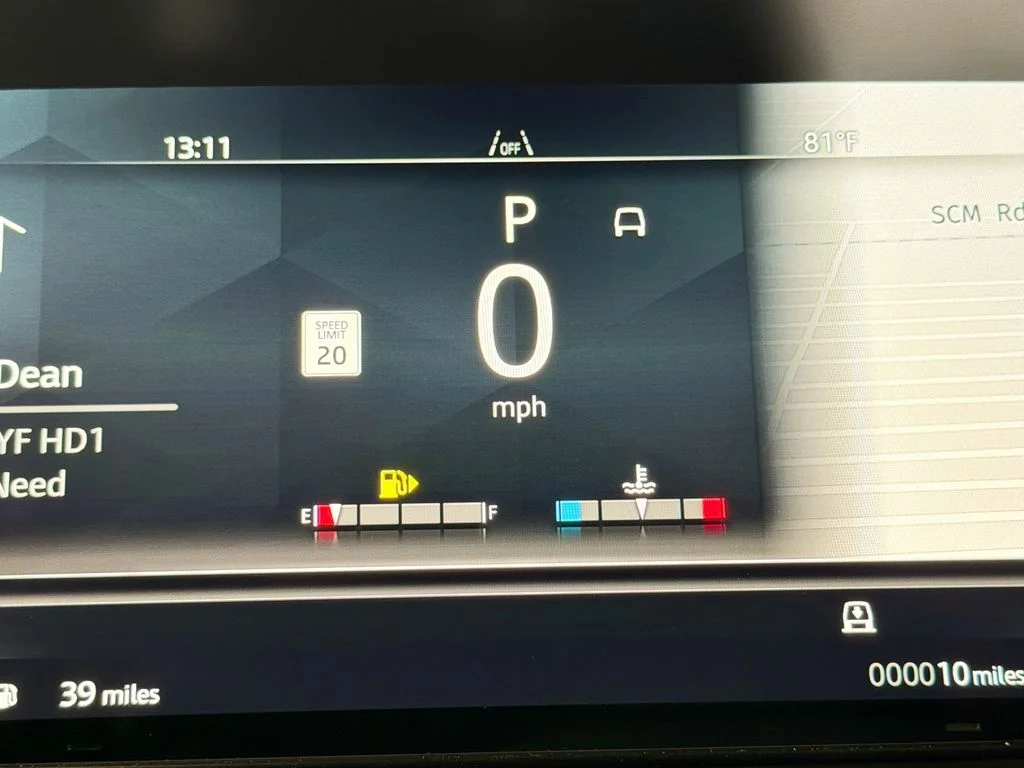 New 2026 Borasco Grey Land Rover Dynamic SE image 12