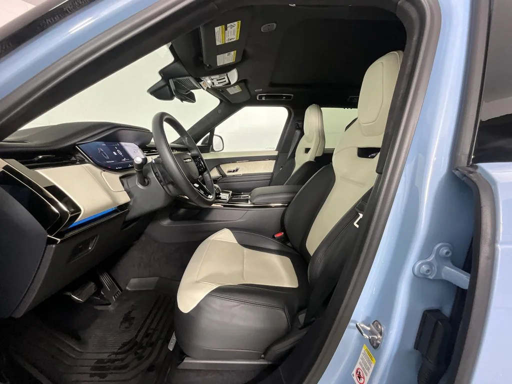 Used 2025 Blue Land Rover SV Edition Two image 16