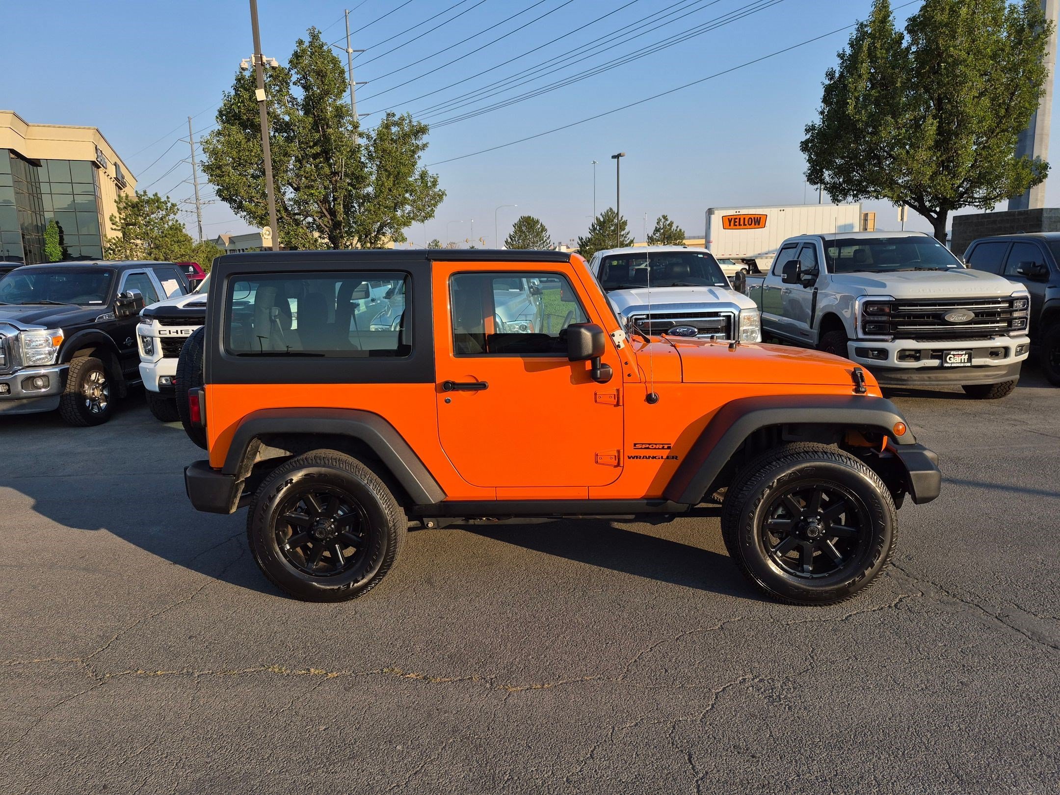 Used 2013 Crush Clearcoat Jeep Sport image 2