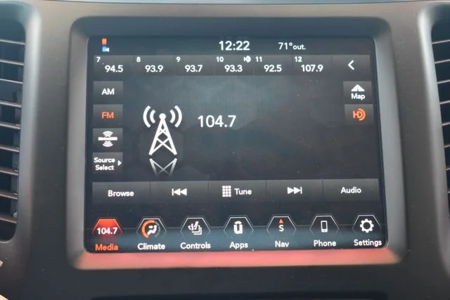 Used 2020 White Jeep Latitude image 26
