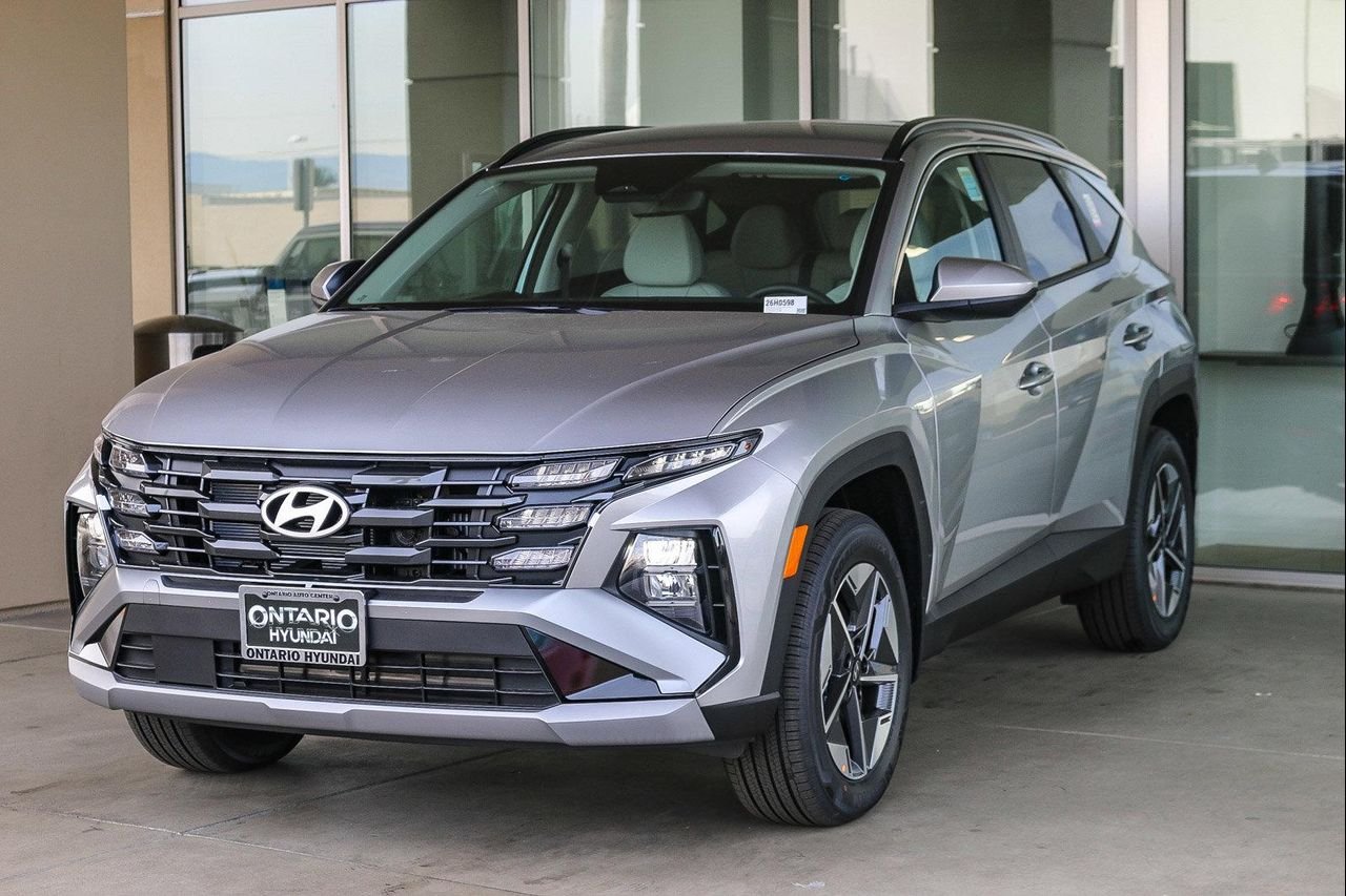 New 2026 Silver Hyundai SEL image 32