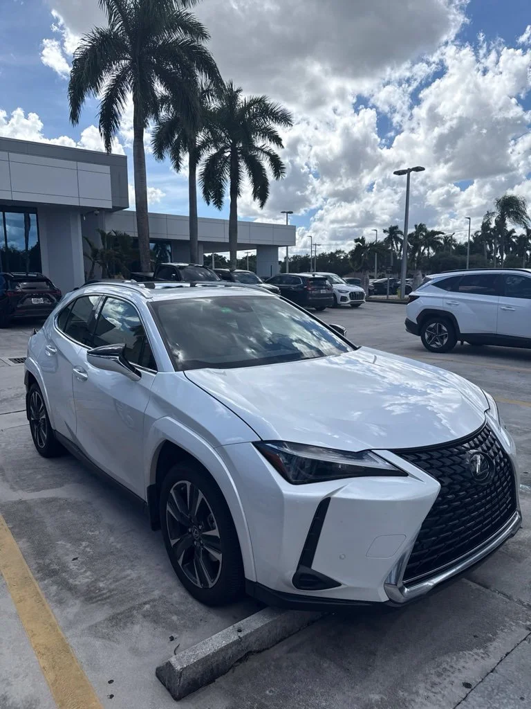 Certified Used 2024 EMINENT WHITE PEARL Lexus 250h Premium image 1