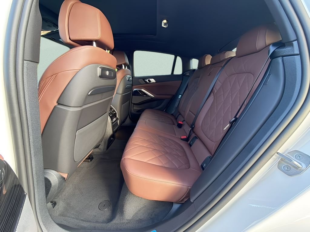New 2027 White BMW xDrive40i image 23
