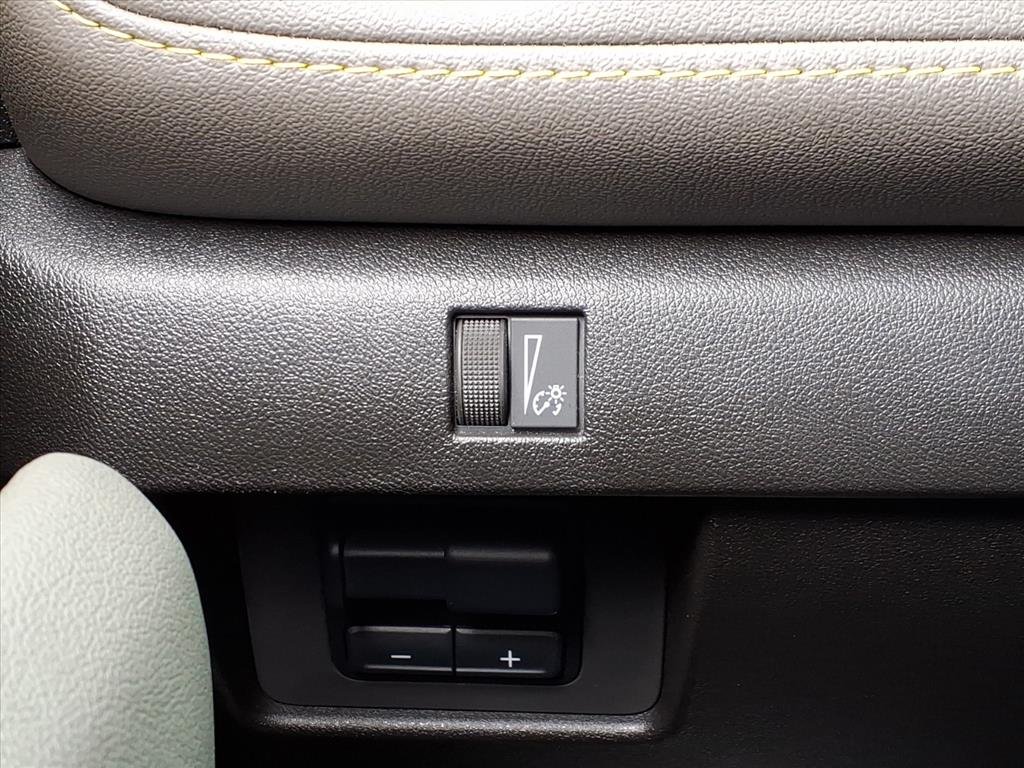 Used 2025 Black Chevrolet ZR2 image 25