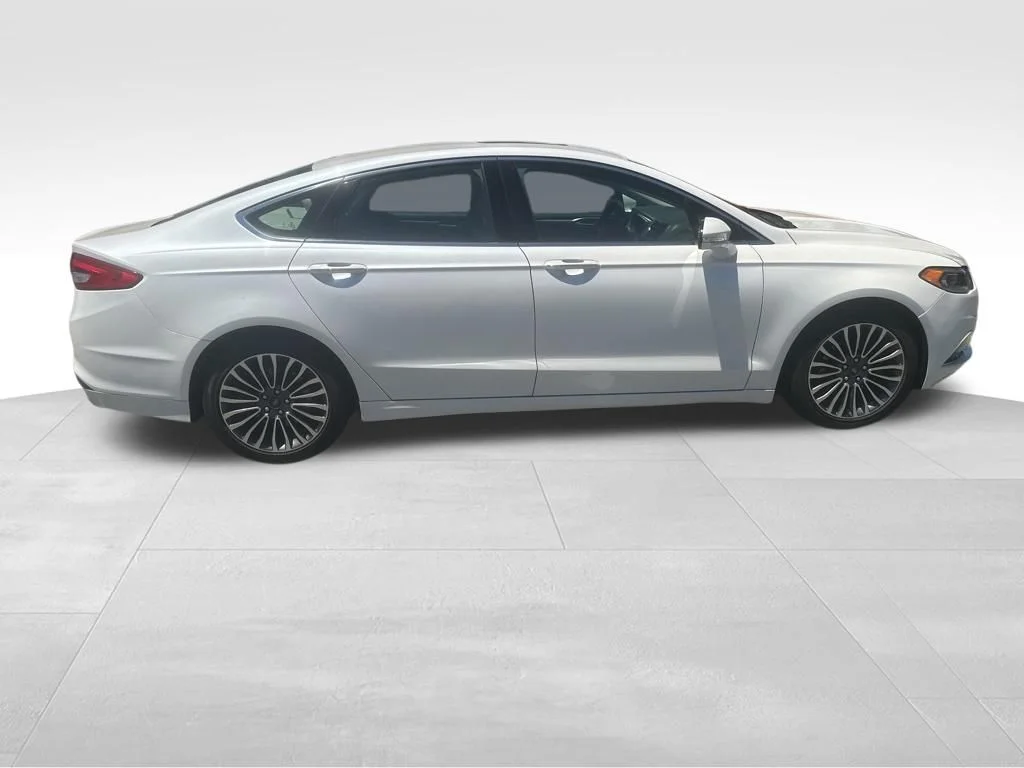 Used 2017 White Ford SE image 27