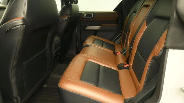 Used 2023 Cactus Green / Gray Ford Outer Banks image 10