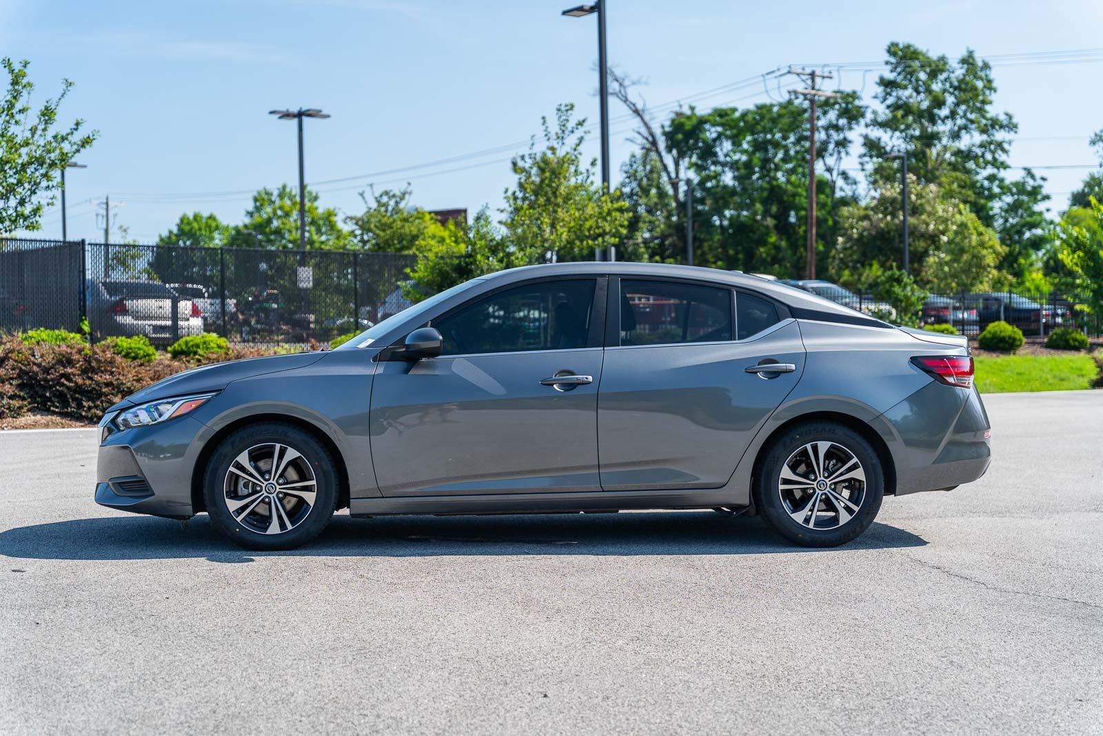 Used 2023 Gray Nissan SV image 4