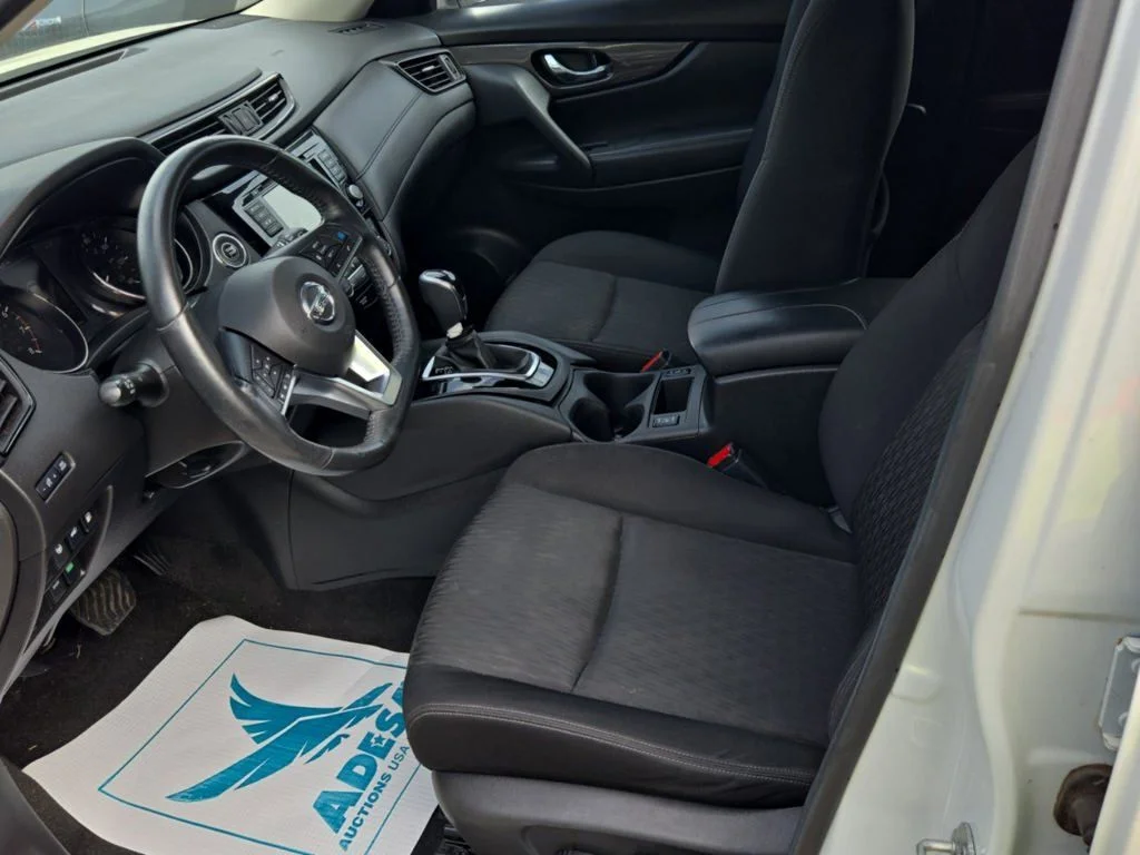 Used 2019 White Nissan SV image 6