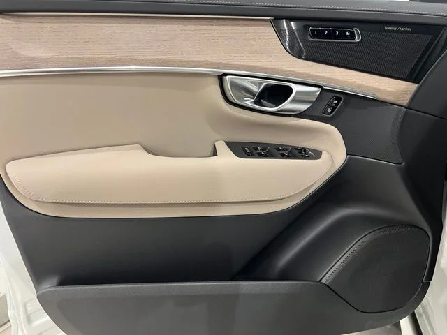 New 2026 Crystal White Volvo Plus image 10