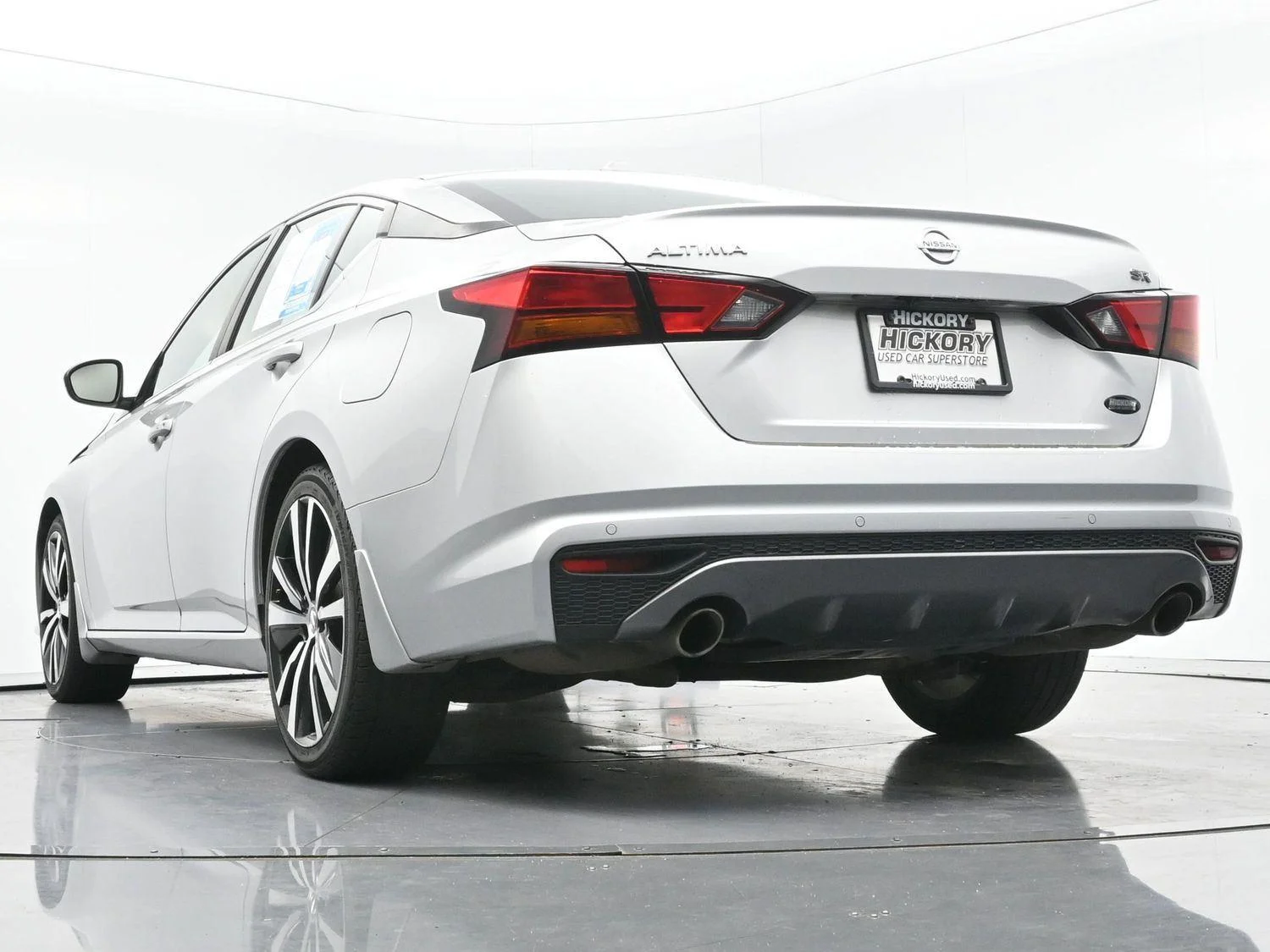 Used 2020 Brilliant Silver Metallic Nissan 2.5 SR image 44