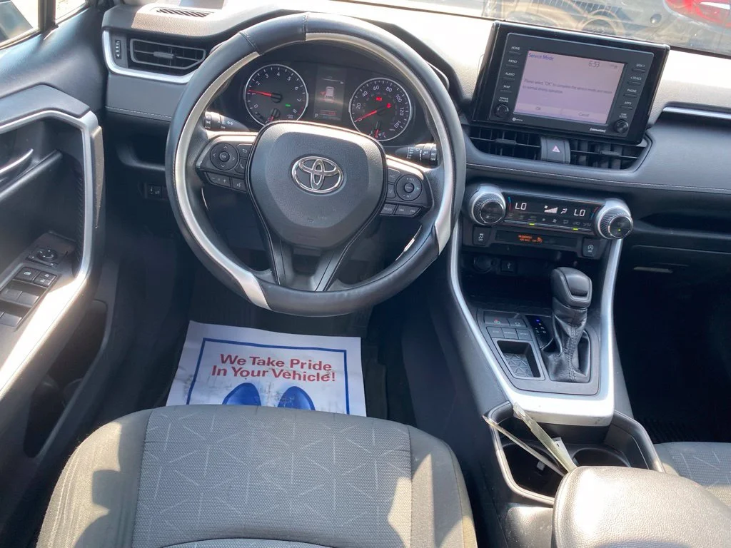 Used 2021 Black Toyota XLE image 9