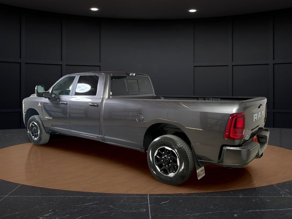 New 2026 Granite Crystal Metallic Clear-Coat Exterior Paint RAM Laramie image 3