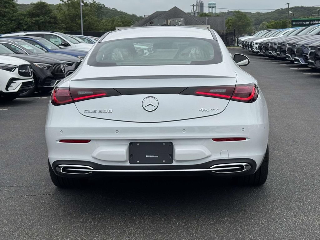 New 2026 MANUFAKTUR Moonlight White Metallic Mercedes-Benz CLE 300 image 9