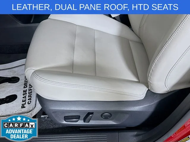 Used 2023 Red Nissan SL image 18