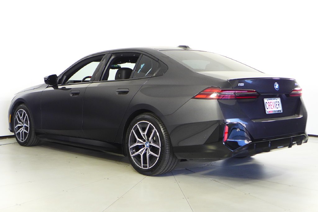 Certified Used 2024 Dark Graphite BMW M60 image 9