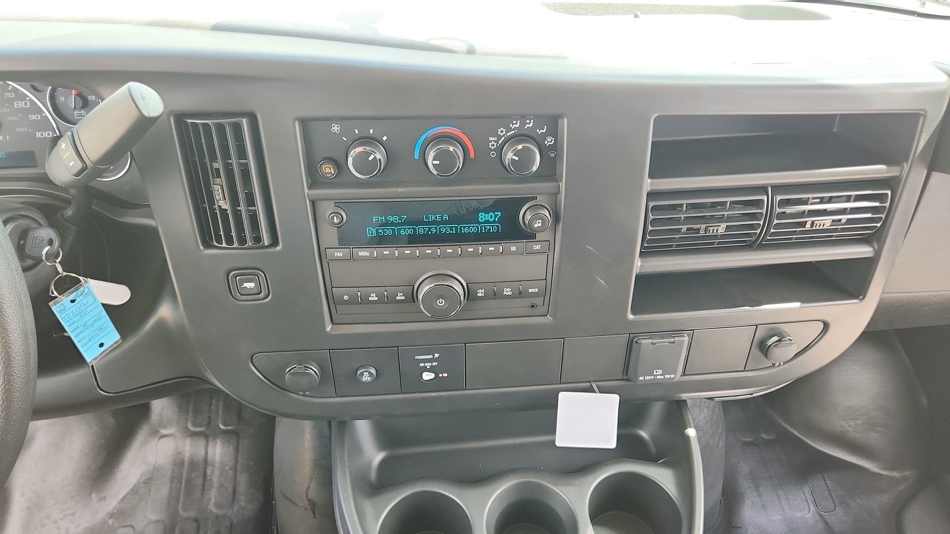 2026 Chevrolet Express Cargo Work Van - Photo 17