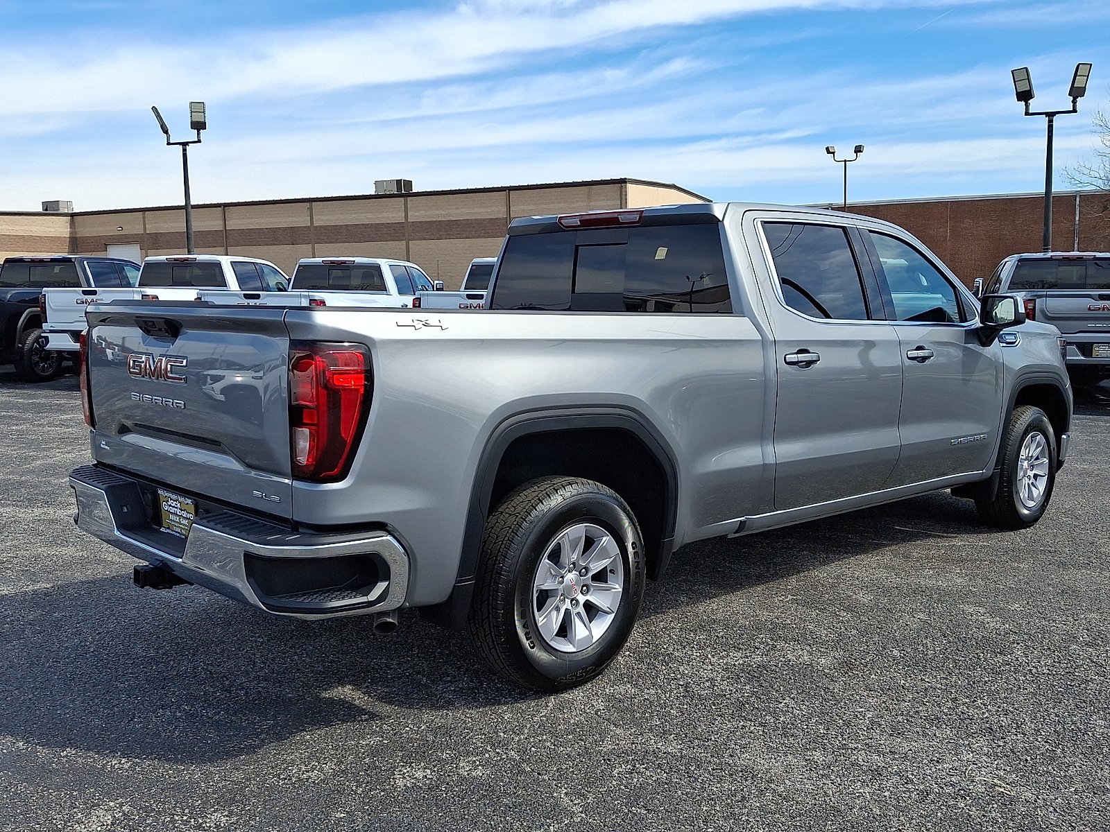 2026 GMC Sierra 1500 SLE - Photo 8