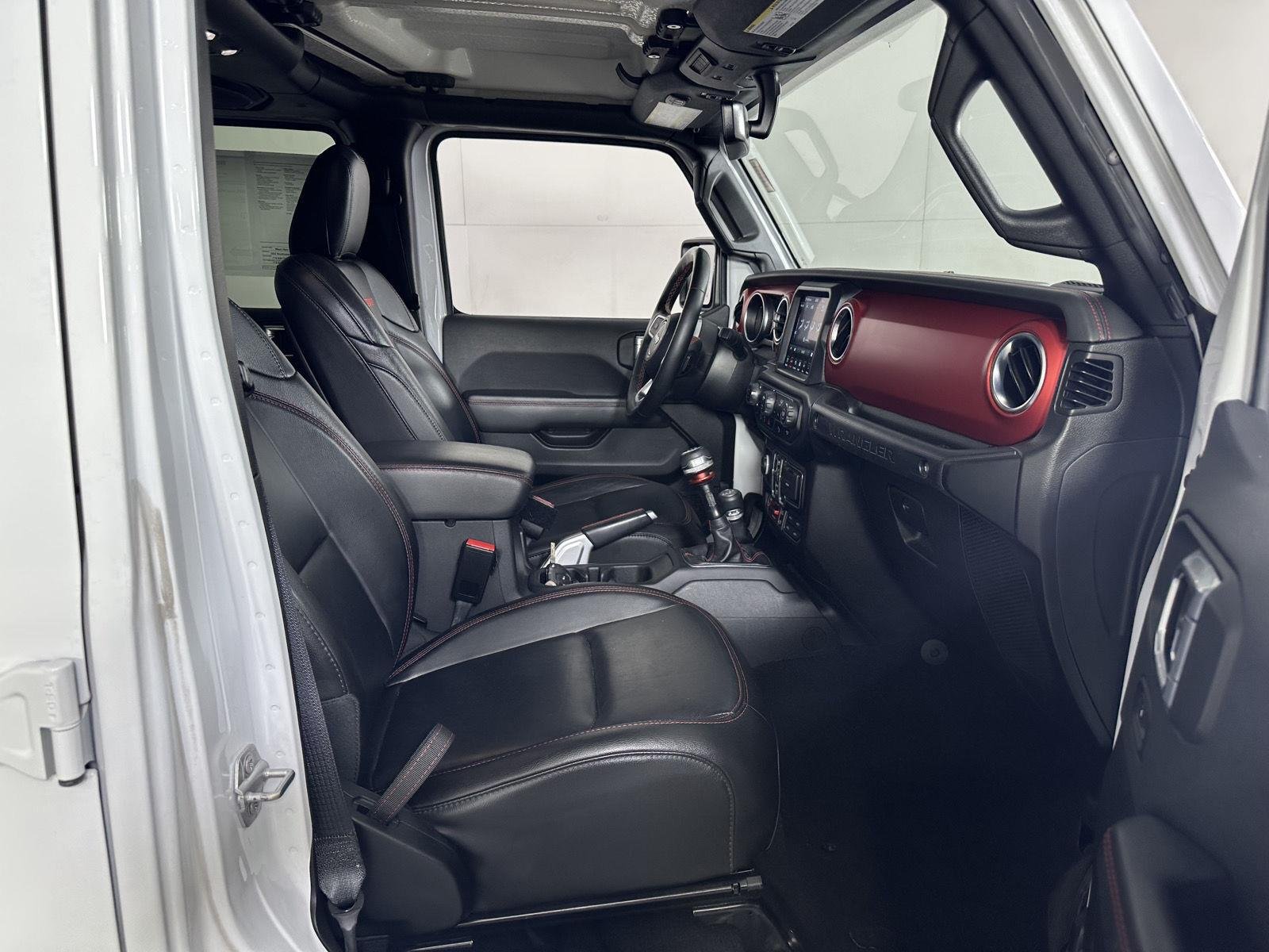 Used 2021 Bright White Clearcoat Jeep Unlimited Rubicon image 14