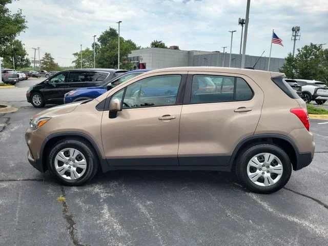 Used 2018 Chevrolet Trax LS with VIN 3GNCJKSB3JL387983 for sale in South Holland, IL