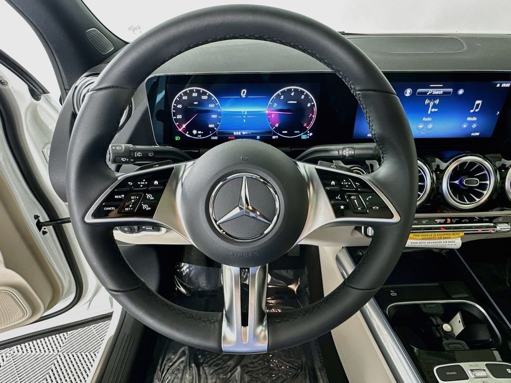 New 2026 Polar White Mercedes-Benz GLA 250 image 11
