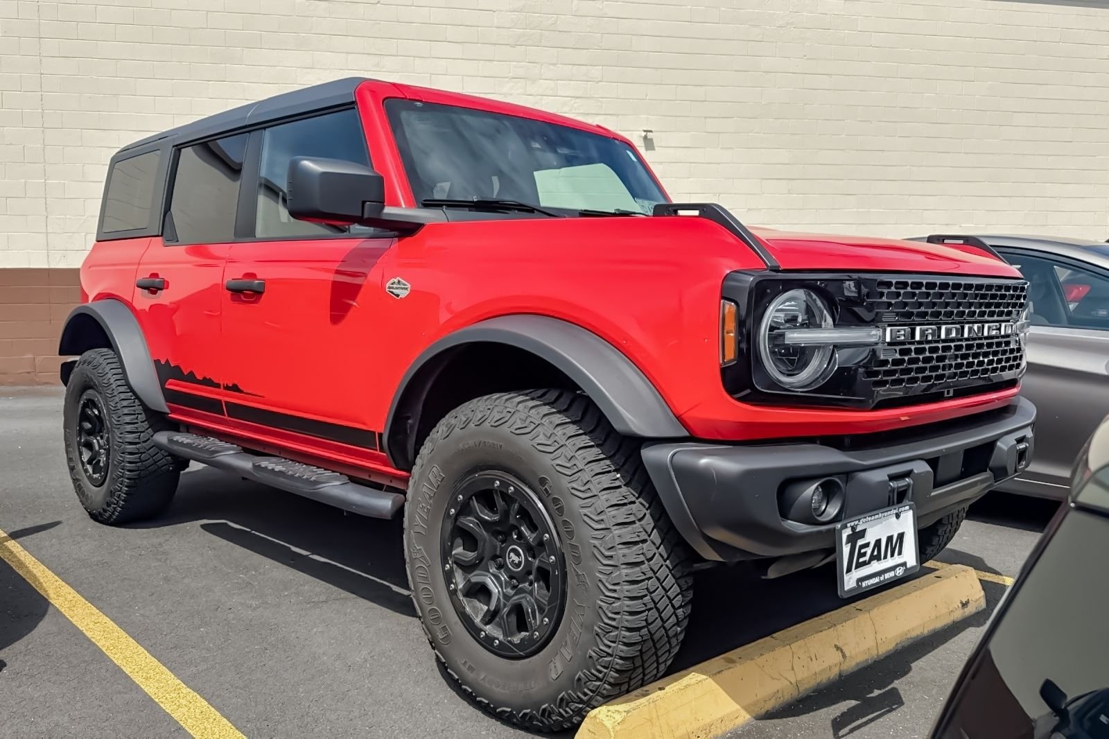 2023 Ford Bronco Wildtrak 4x4's photo