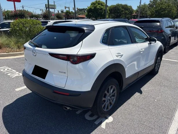 Used 2020 Snowflake White Pearl Mazda S image 8