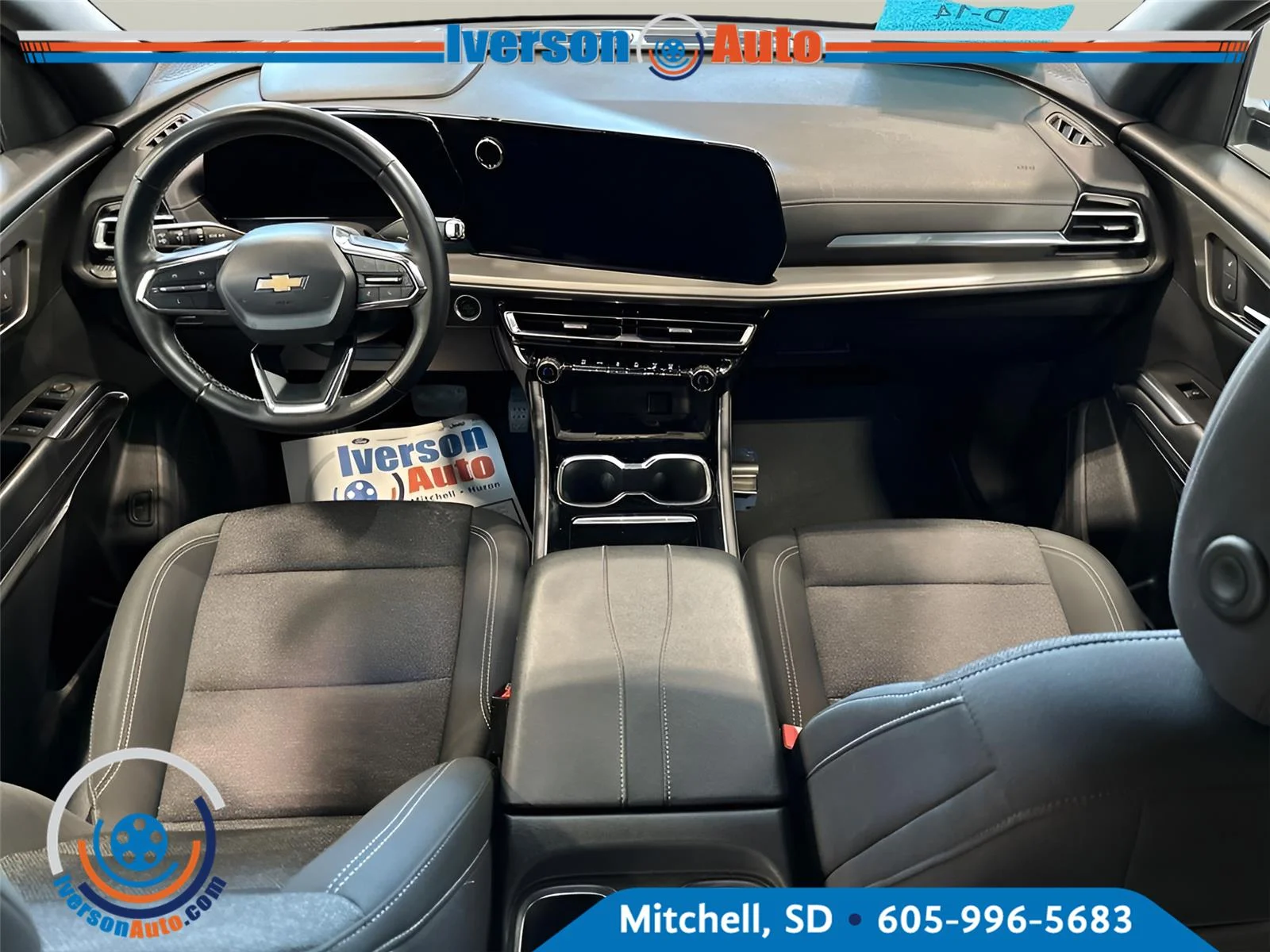 Used 2024 Mosaic Black Metallic Chevrolet AWD LT image 27
