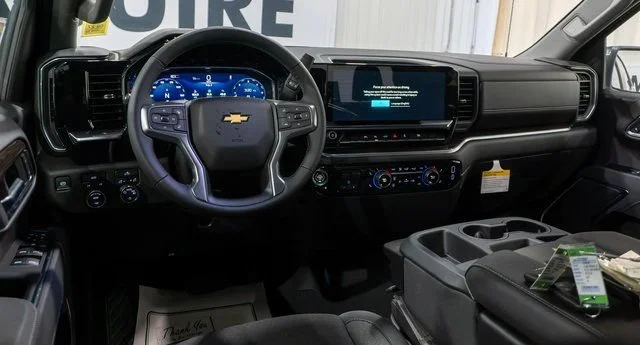 2026 Chevrolet Silverado 1500 LT - Photo 10