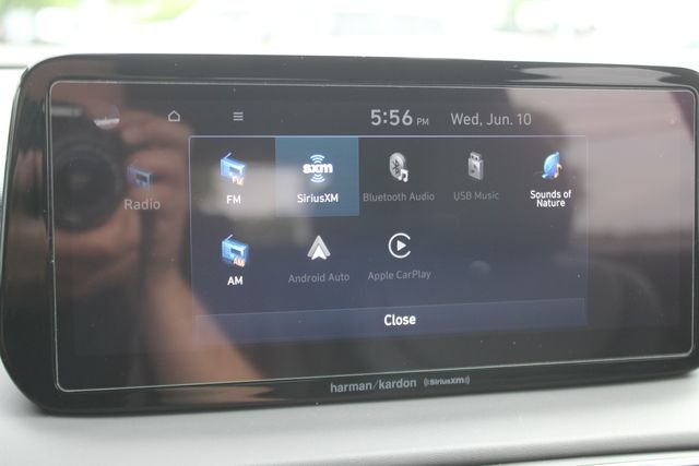 Used 2022 Silver Hyundai SEL image 6